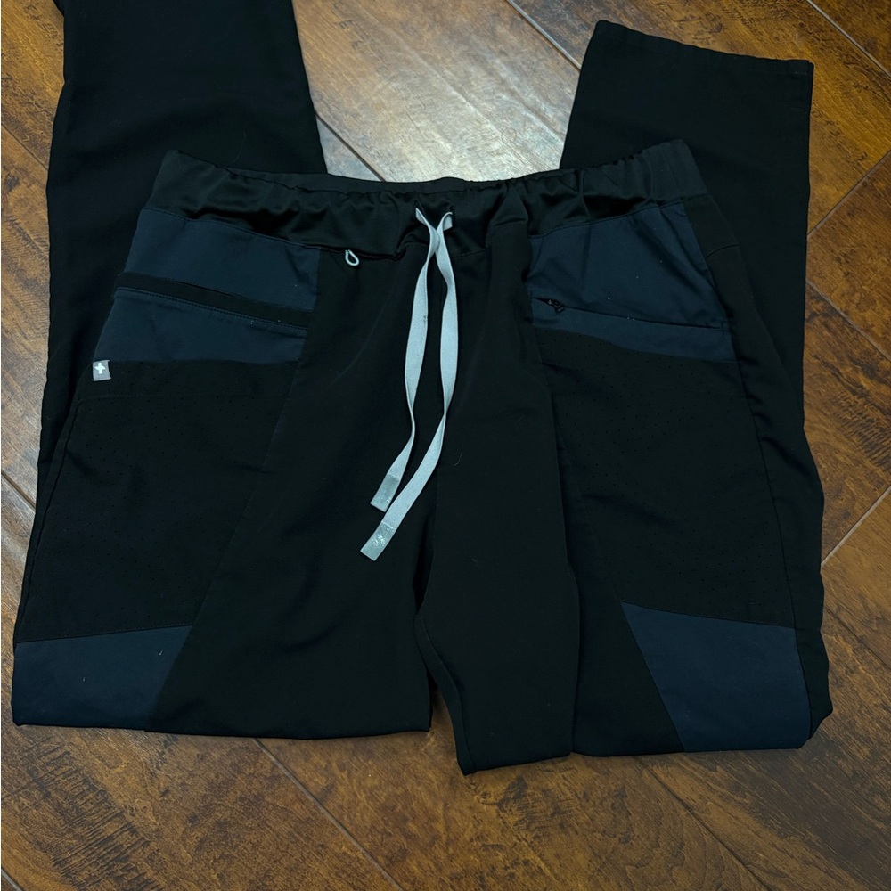 Figs Women's Black Jogger Sweatpants with Contrast Panels